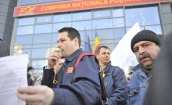 770 de angajaţi ai Poştei au primit ordinele de disponibilizare